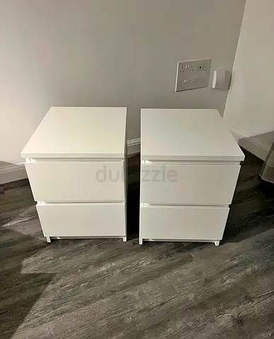 Pair of white bedside drawers / nightstands - IKEA style, good condition
