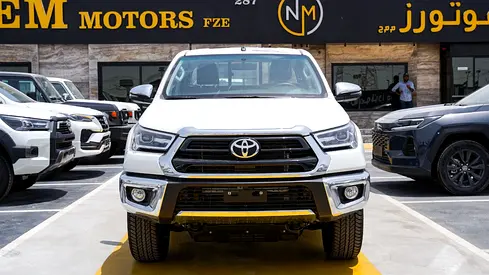 Brand New 2026 Toyota Hilux 2.7 A/T FULL OPTION PUSH START  Double Cab GLX | GCC Specs