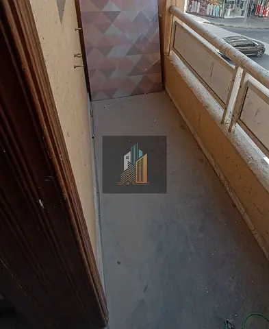 CHEAP PRICE WITH BALCONY WINDOW AC FAMILY BUILDING