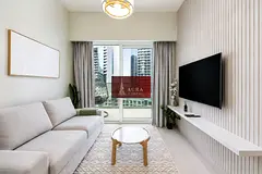 2 Cheques | High Quality Furnishing | Canal View