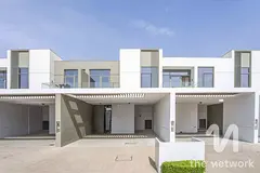 Single Row | Large Plot | Gated Community