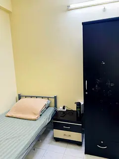 Executive Ladies Bed space available