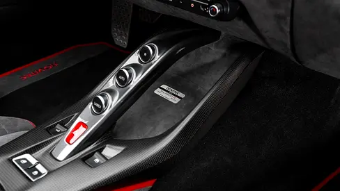 صورة مصغرة 12 لـ 2022 Ferrari 812 GTS