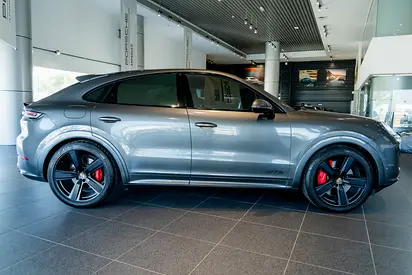 2025 Porsche CAYENNE 缩略图 3