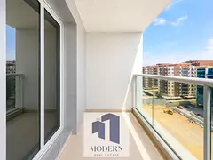 SPACIOUS UNIT | CLOSED KITCHEN | WITH BALCONY