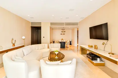 Maison Privee - Elegant Apt w/ Sea Views at FIVE Palm Jumeirah