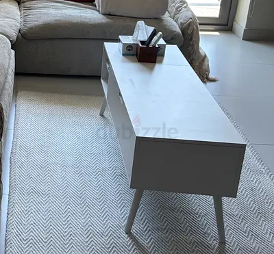 White modern coffee table with storage - lift top