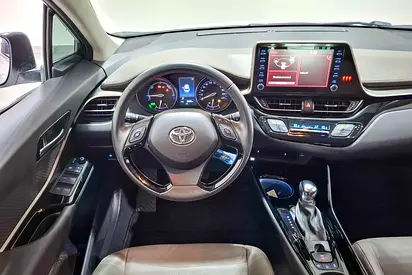صورة 10 لـ 2023 Toyota C-HR