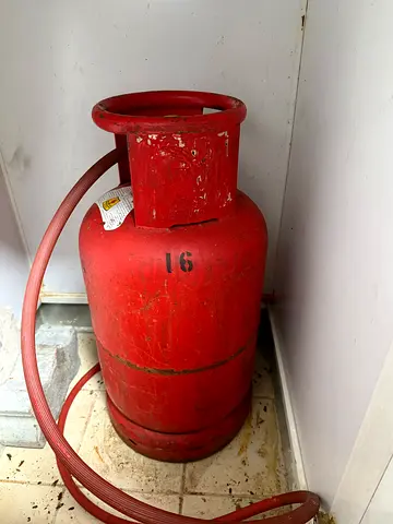 Gas cylinder