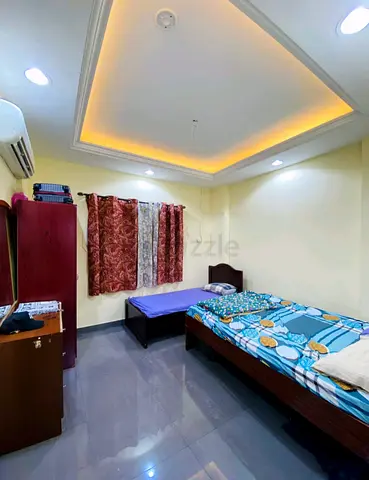 Furnished family room for couples/working ladies Abushagara sharjah