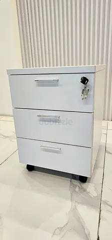 Mobile 3 Drawer Office Pedestal with Lock