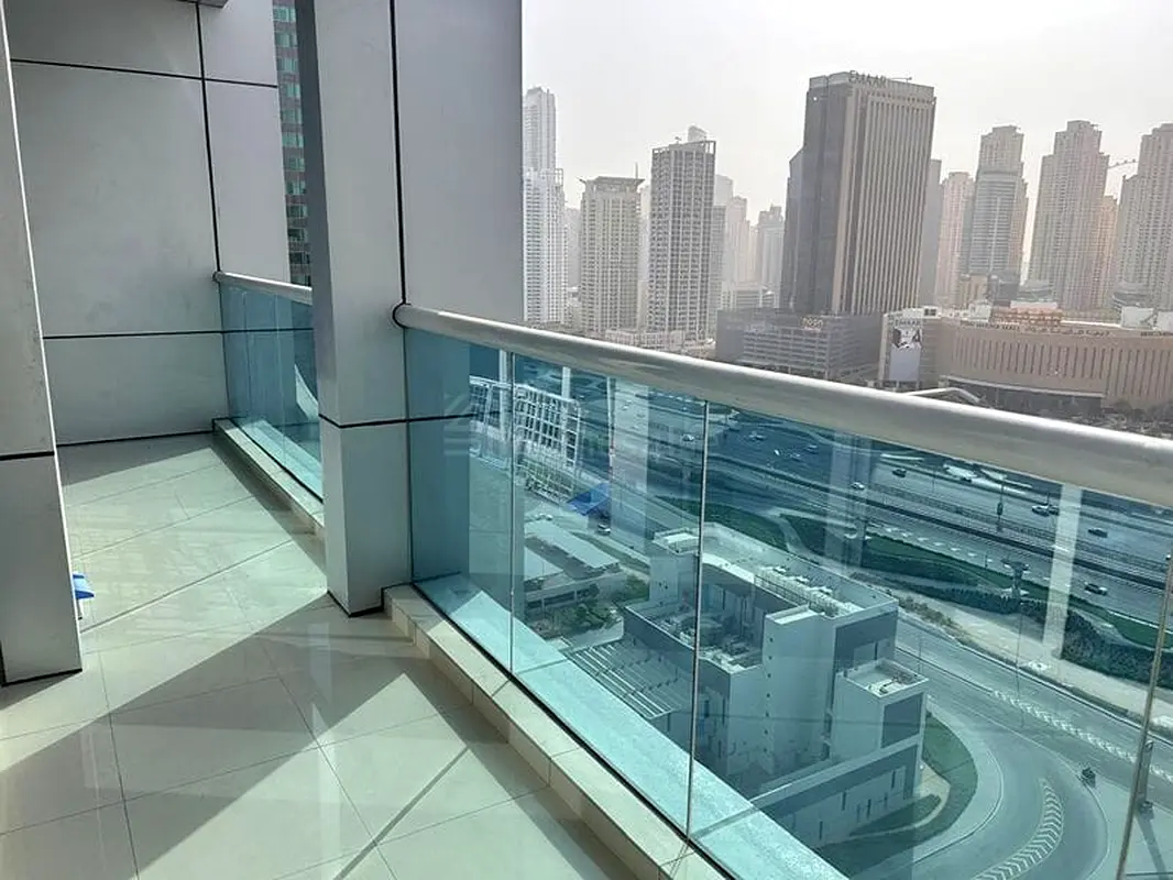 Vacant | Stunning Marina View | 5 Min to Metro