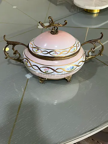ITALIAN ANTIQUE DECOR
