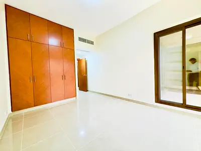 Huge Layout 1 Bedroom Hall_Modern Finishing With All Amenities_Near To Metro