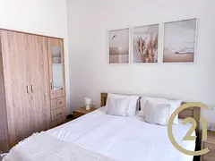 Studio Plus | Downtown Skyline View | Balcony