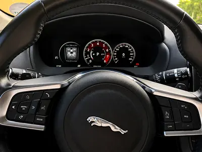 صورة مصغرة 13 لـ 2018 Jaguar F-PACE