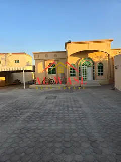 Traditional House for Sale in Al Jurainah – Sharjah