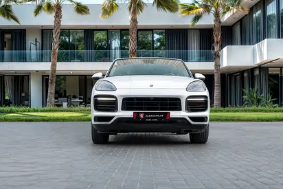 صورة 4 لـ 2021 Porsche CAYENNE