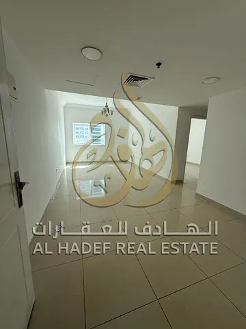 🏡 للإيجار | شقة غرفتين وصالة بإطلالة مفتوحة – الخان، الشارقة