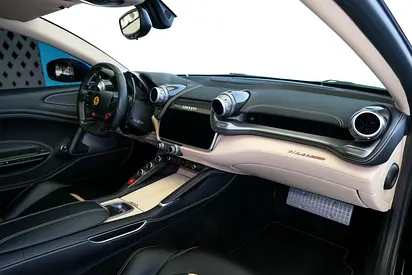 صورة 6 لـ 2018 Ferrari GTC4 LUSSO