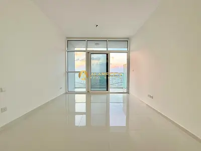 Fitted Kitchen | High Floor | Sky Line View