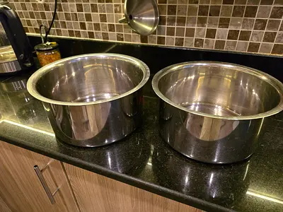 2 x Stainless Steel Tope 24- 26cm Heavy Duty