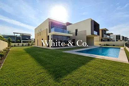 Unfurnished | Swimming Pool | Vacant Now