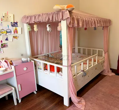 Canopy queen bed no mattress with table