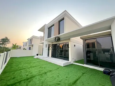 Internal Villa | Garden suite | Closed kitchen