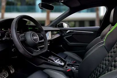 صورة 9 لـ 2022 AUDI RS3