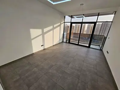 SPACIOUS LAYOUT | WITH BALCONY