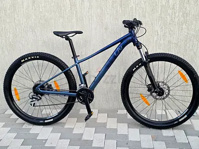 Giant liv tempt 2 mtb 27.5 Small size