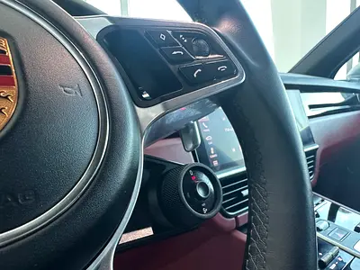 2019 Porsche CAYENNE — миниатюра 13