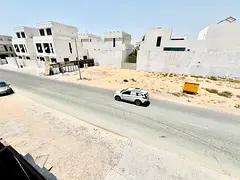Luxury 1bhk 2washroom with balcony with parking ak Hoshi Sharjah
