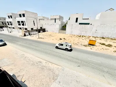 Luxury 1bhk 2washroom with balcony with parking ak Hoshi Sharjah