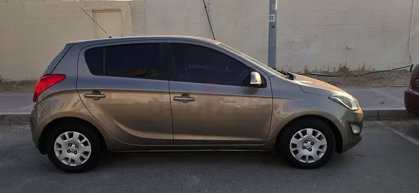 Hyundai i20 GL 2014 GCC Specs - Accident free family car for sale