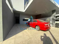 HOT DEAL /GATED COMMUNITY 4 BHK WITH MAIDS