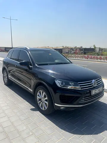 Volkswagen Touareg 2016 SE | GCC Specs