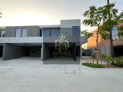 SUPER DISTREES DEAL | READY TOWENHOUSE | CORENER UNIT | PRIME LOCATION