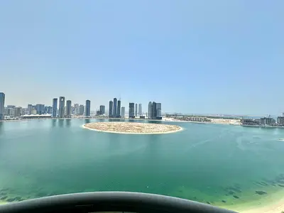 3 غرف وصاله مع اطلاله مباشره اول نمره بحر اطلاله  الممزر مباشر  مساحات كبيره جدا خزائن بالحائط نكيف مركزي  بركنج مجاني