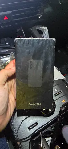 Samsung Galaxy S24 (sealed box)