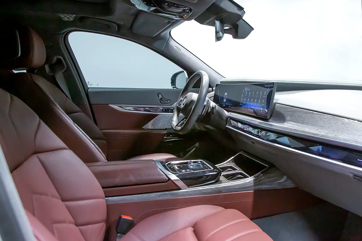 BMW 7-Series 2025