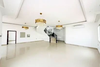 Luxury Villa | Large Plot | High-End Finishes