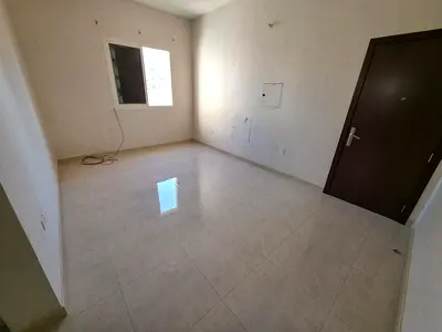 اجمل الشقق واقل الاسعار موقع مميز _مساحه كبيره _تكييف مركزي _سكن عائلات صيانه فري