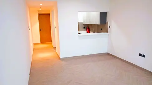 Spacious High Floor l Nice View l 2 Balconies