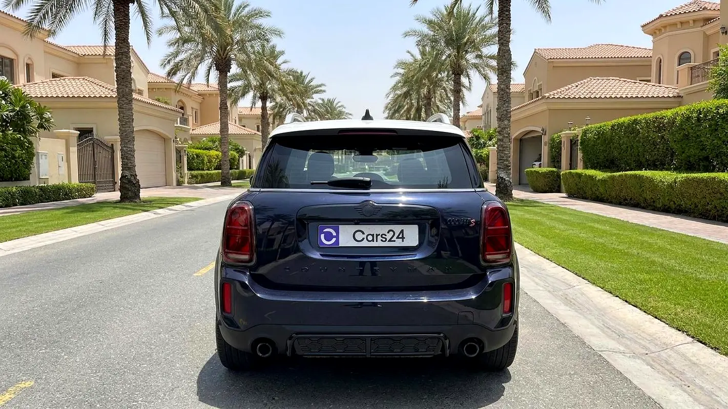 ميني كونتري مان 2023