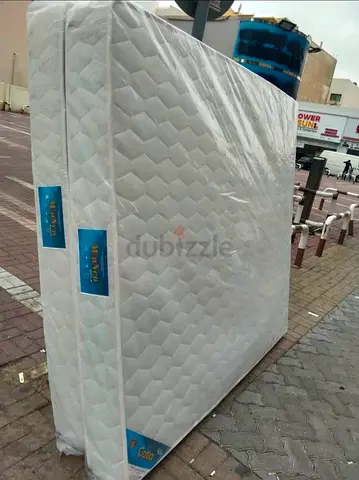 King Queen Size Mattress - New, Wrapped (White Quilted)180x200 cm