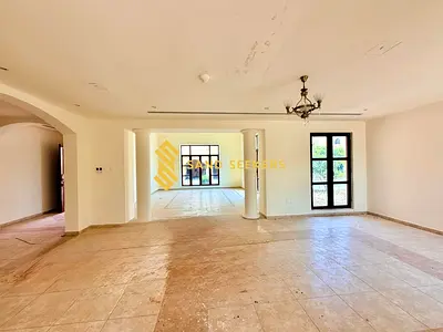 Spacious 4BR Villa | Big Garden | 4 Payments