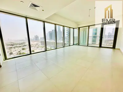Spacious 3BR Apartment in Downtown Views II