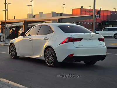 صورة 5 لـ 2014 Lexus IS-SERIES